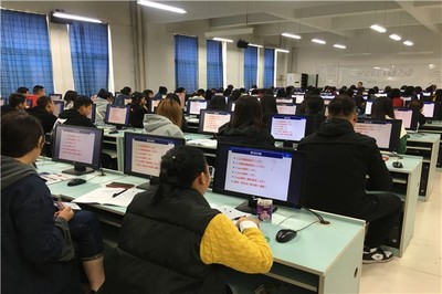 新華計算機培訓(xùn)班 開啟您的數(shù)字未來之門